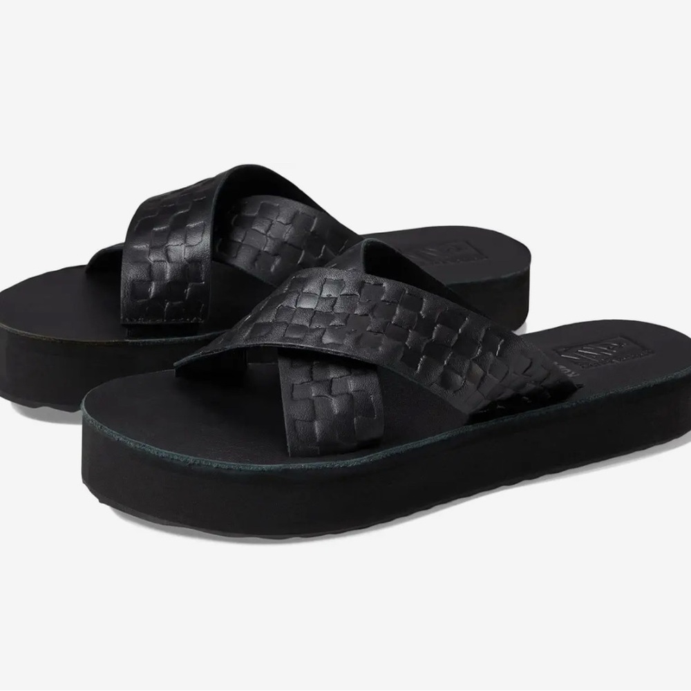 NWOT Vans x Karina Rozunko Cross Strap Mega Platform